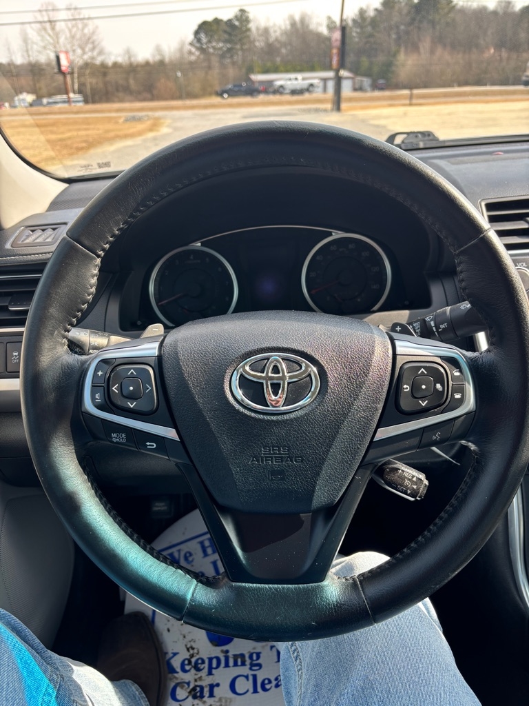 Toyota Camry SE 2015