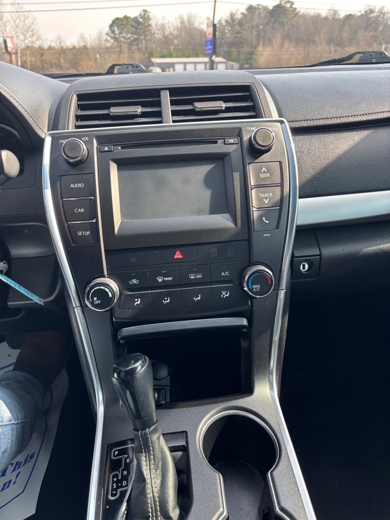 Toyota Camry SE 2015