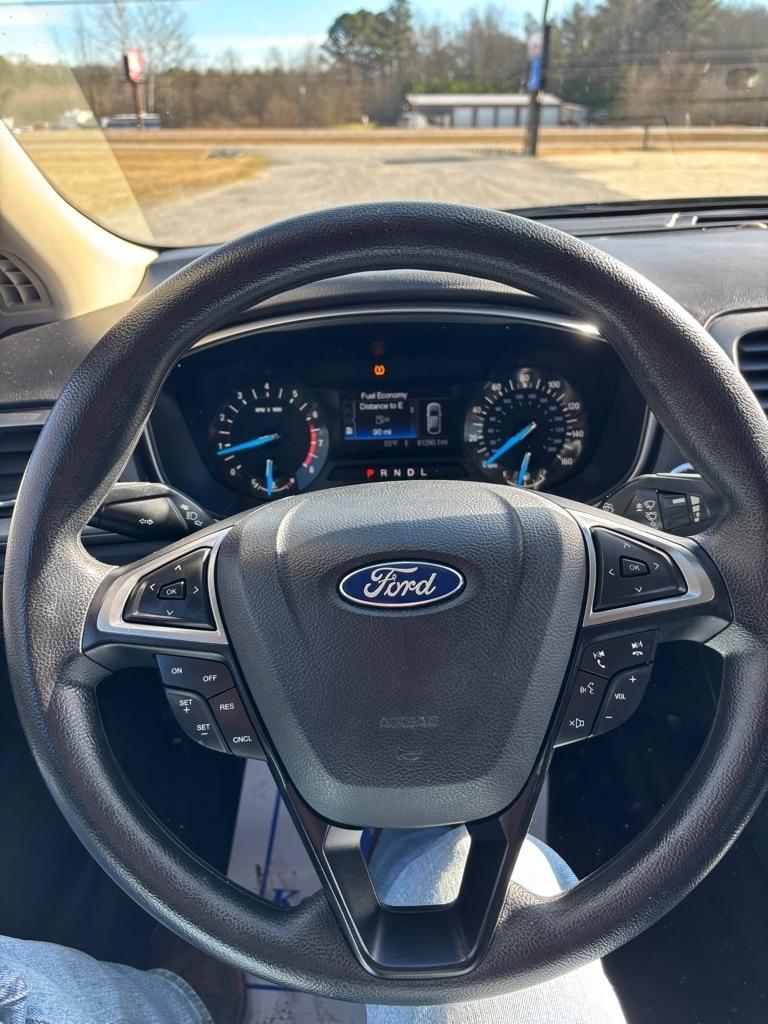 Ford Fusion SE 2017