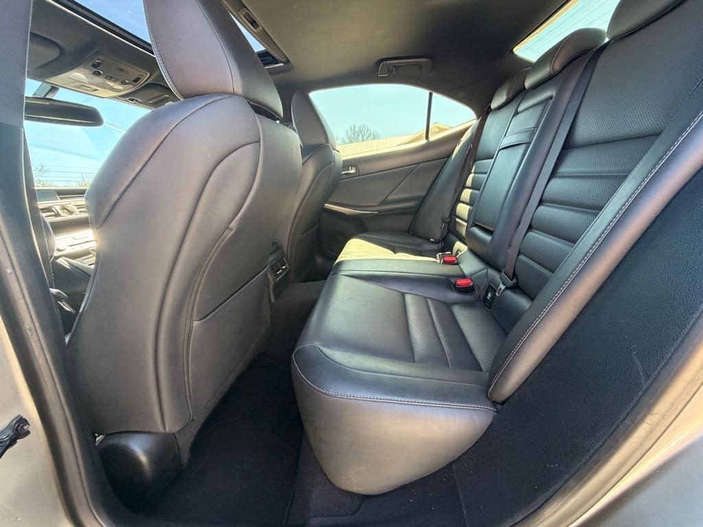 Lexus IS 250 RWD 2015