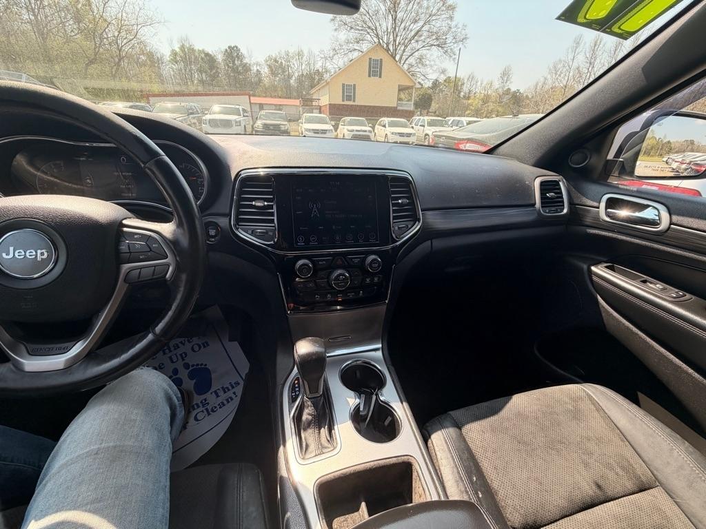 Jeep Grand Cherokee Laredo 2WD 2019