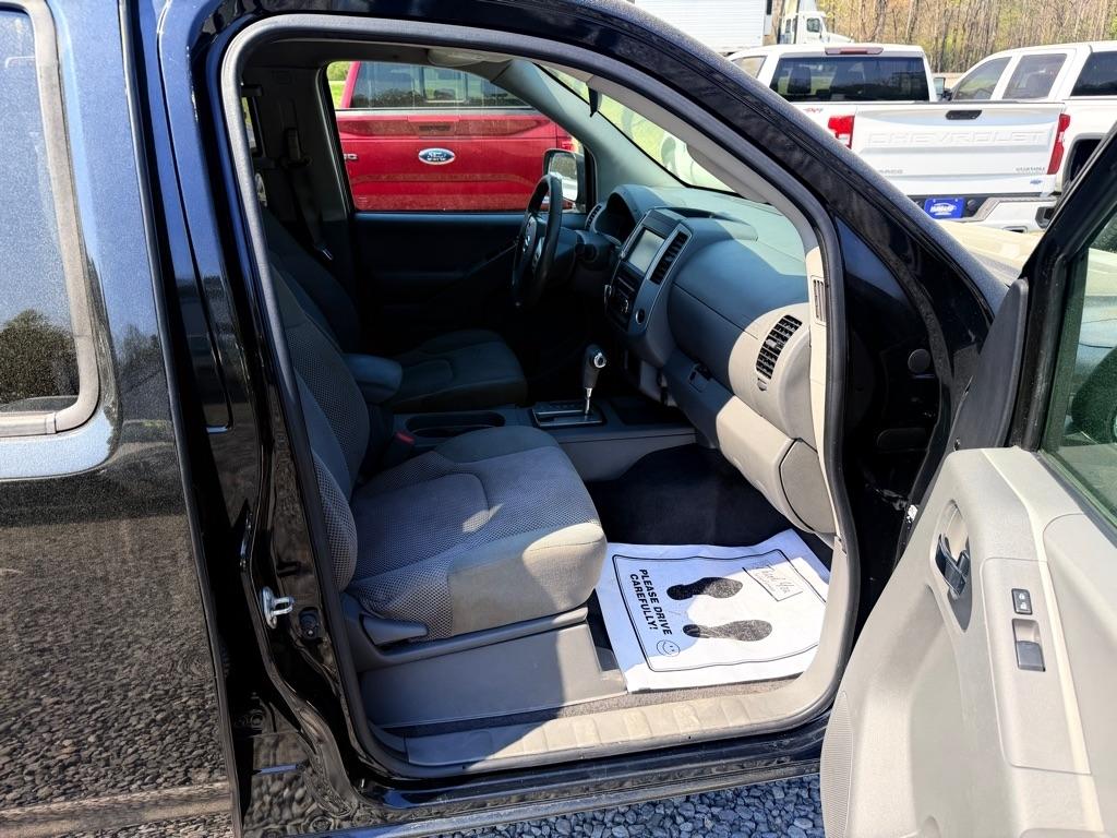 Nissan Frontier S Crew Cab 6MT 2WD 2019