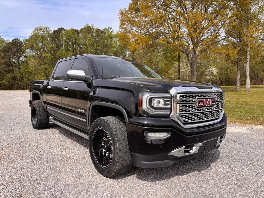 2017 GMC Sierra 1500 Denali Crew Cab Long Box 4WD