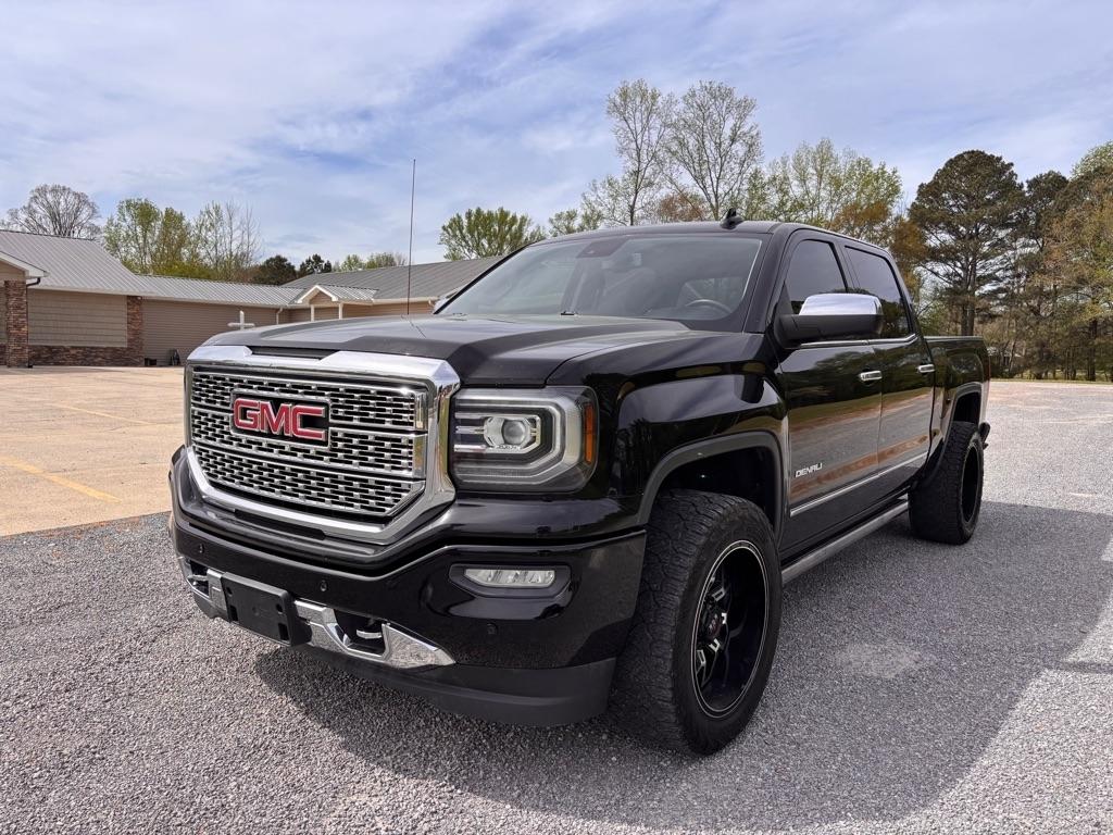 GMC Sierra 1500 Denali Crew Cab Long Box 4WD 2017