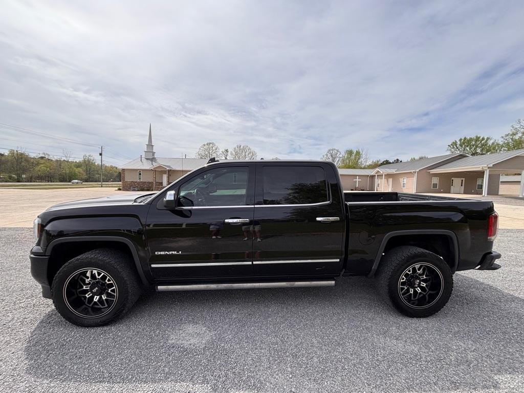 GMC Sierra 1500 Denali Crew Cab Long Box 4WD 2017
