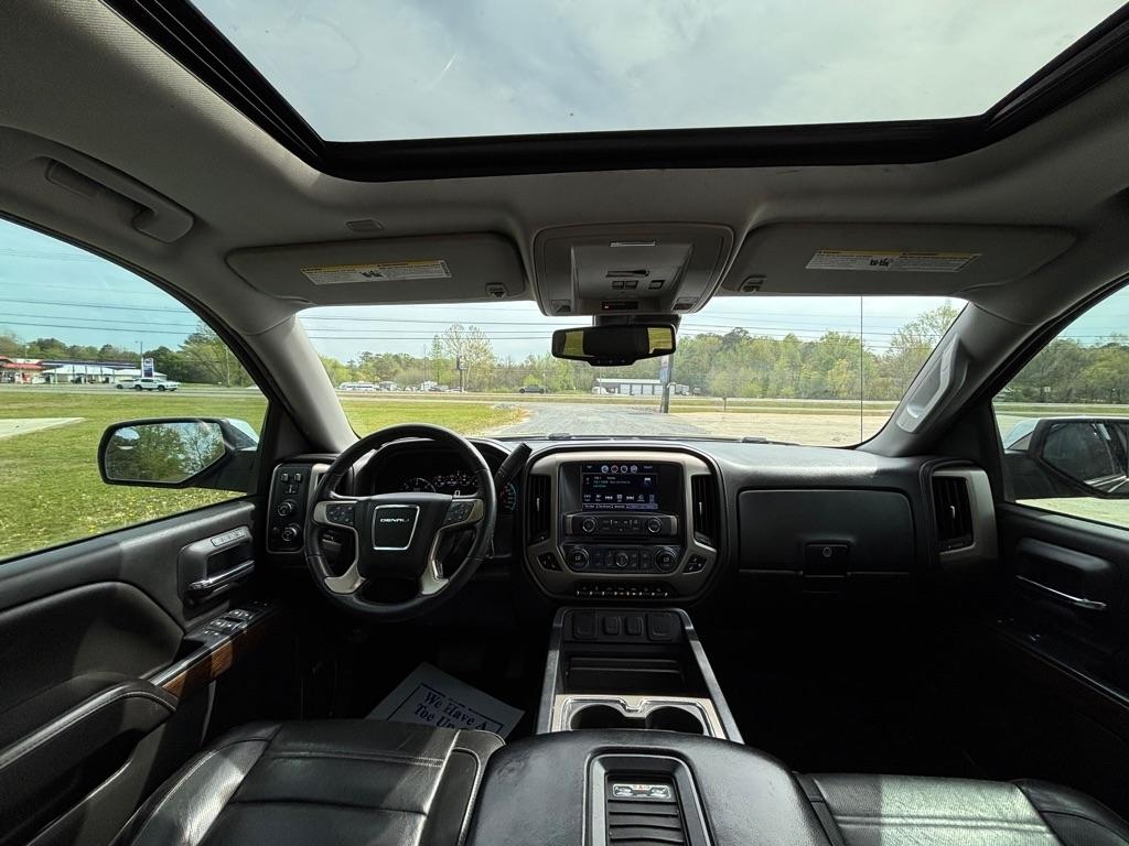 GMC Sierra 1500 Denali Crew Cab Long Box 4WD 2017