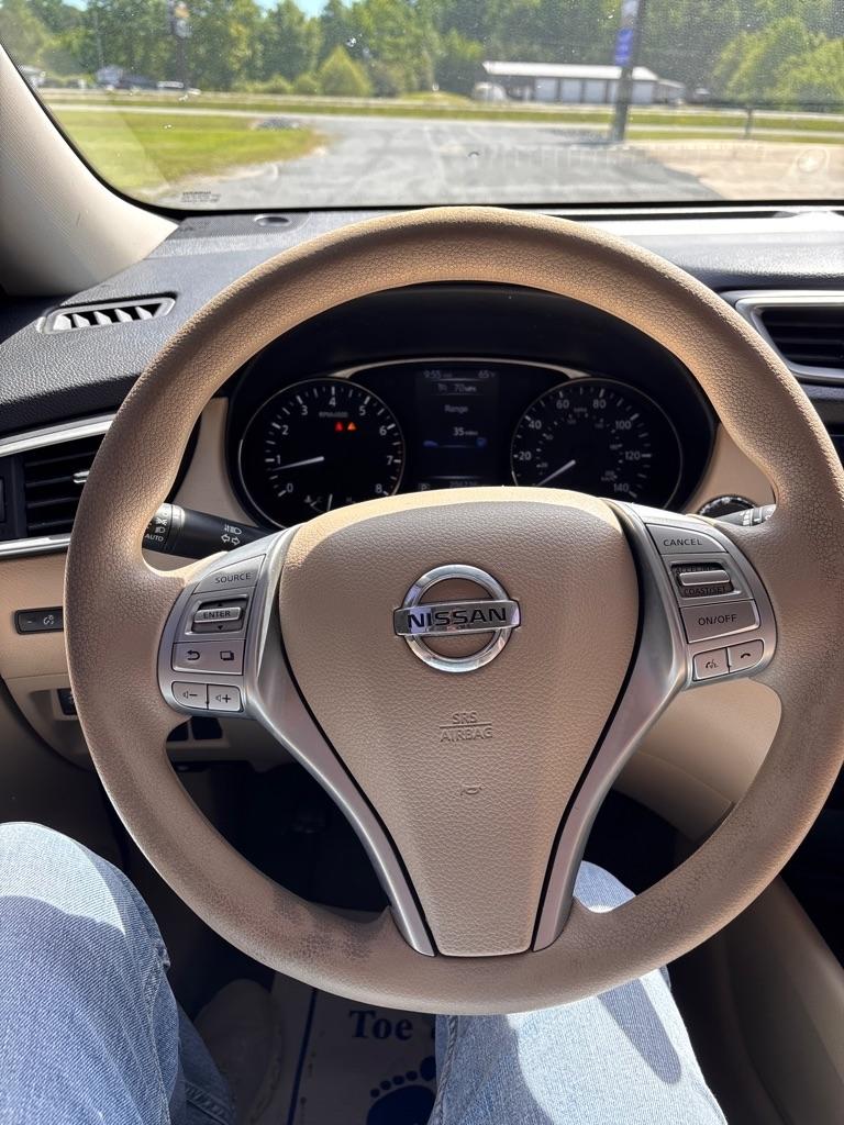 Nissan Rogue SV 2WD 2015