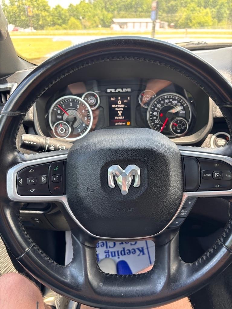 RAM 1500 Big Horn Quad Cab 2WD 2021