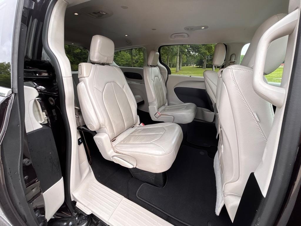 Chrysler Pacifica Touring-L Plus 2017