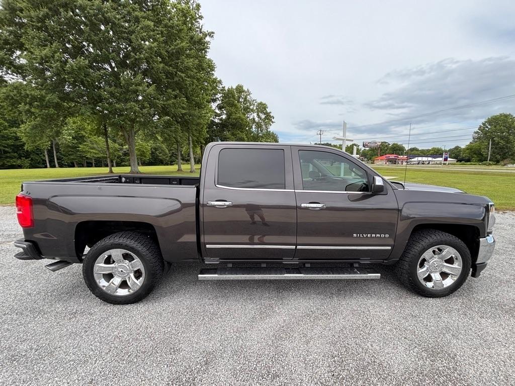 Chevrolet Silverado 1500 LTZ Crew Cab 2WD 2016