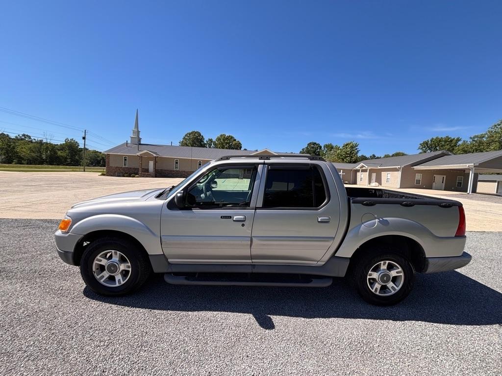 Ford Explorer Sport Trac XLS 2WD 2003