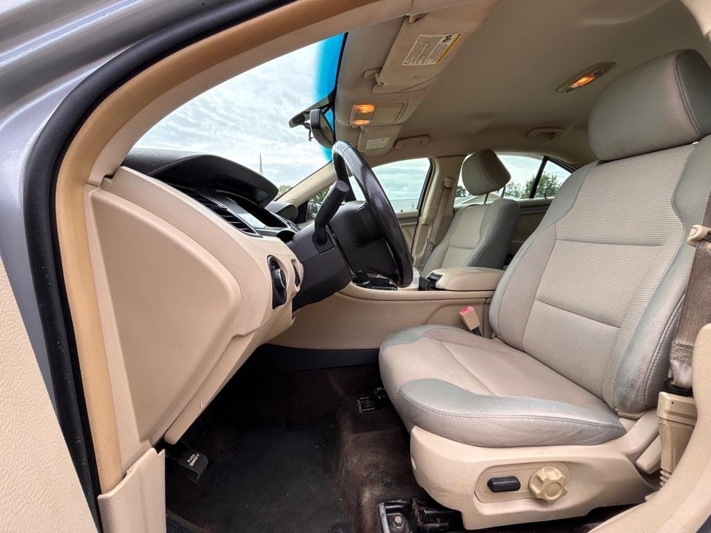 Ford Taurus SEL FWD 2013