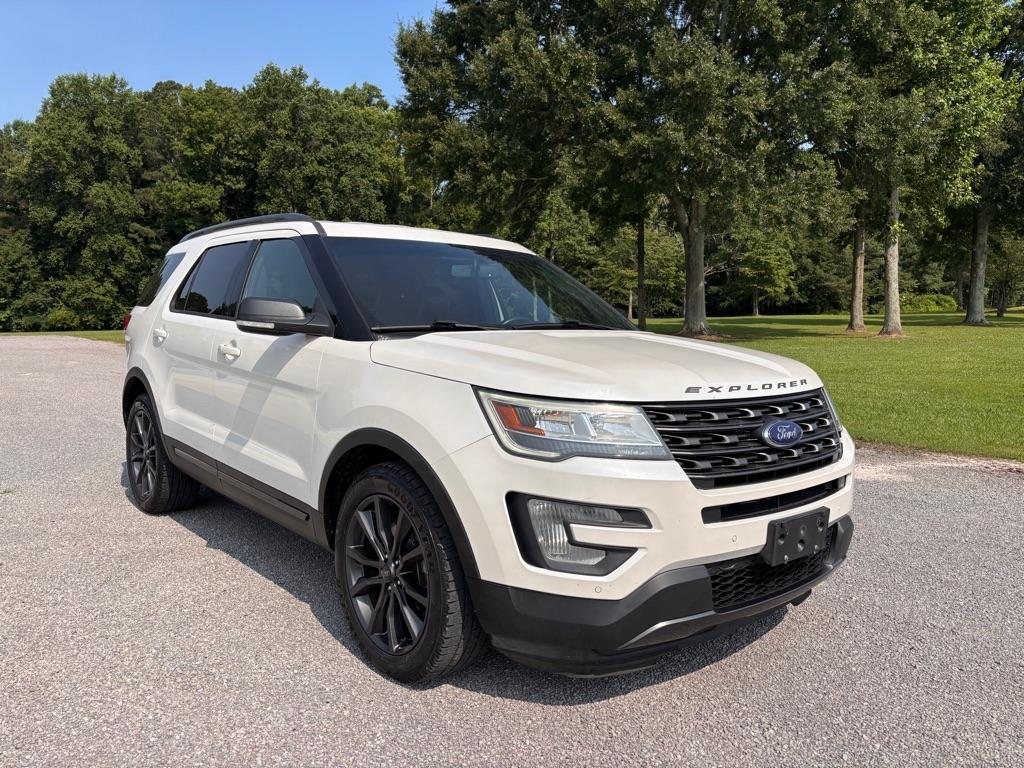 Ford Explorer XLT FWD 2017