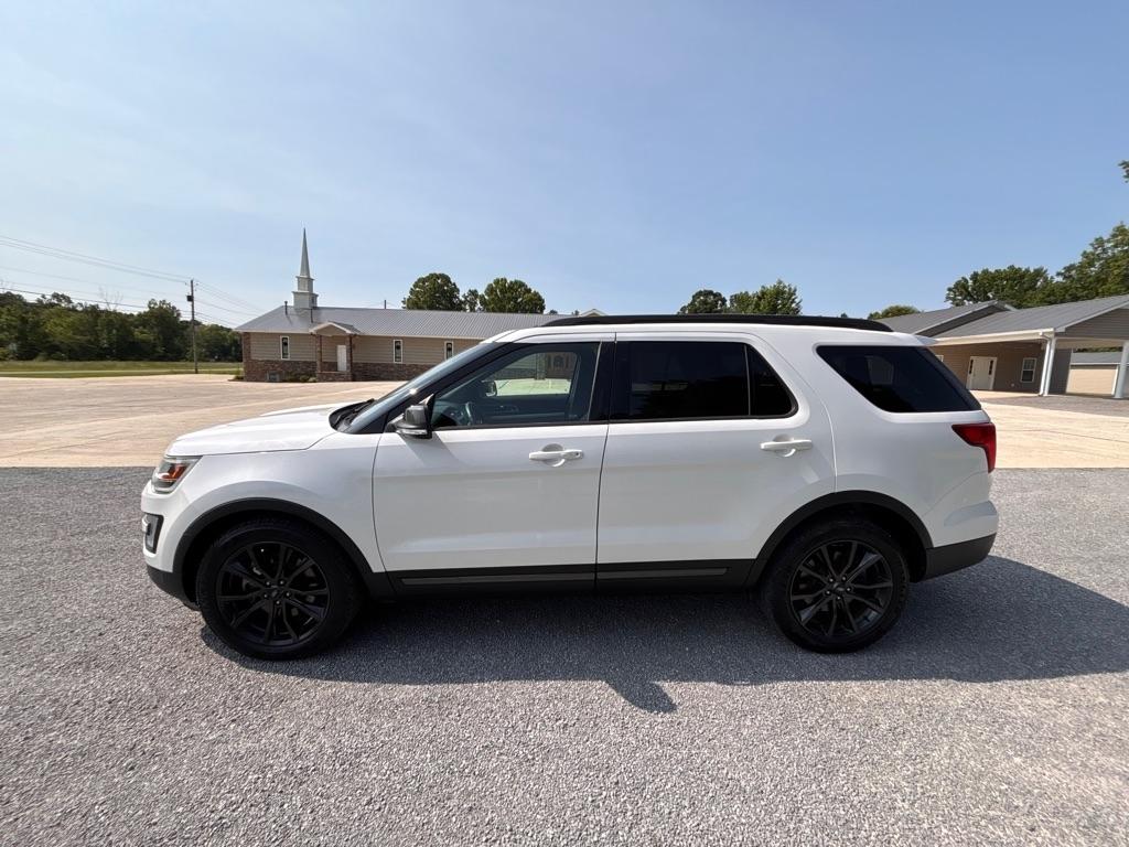 Ford Explorer XLT FWD 2017