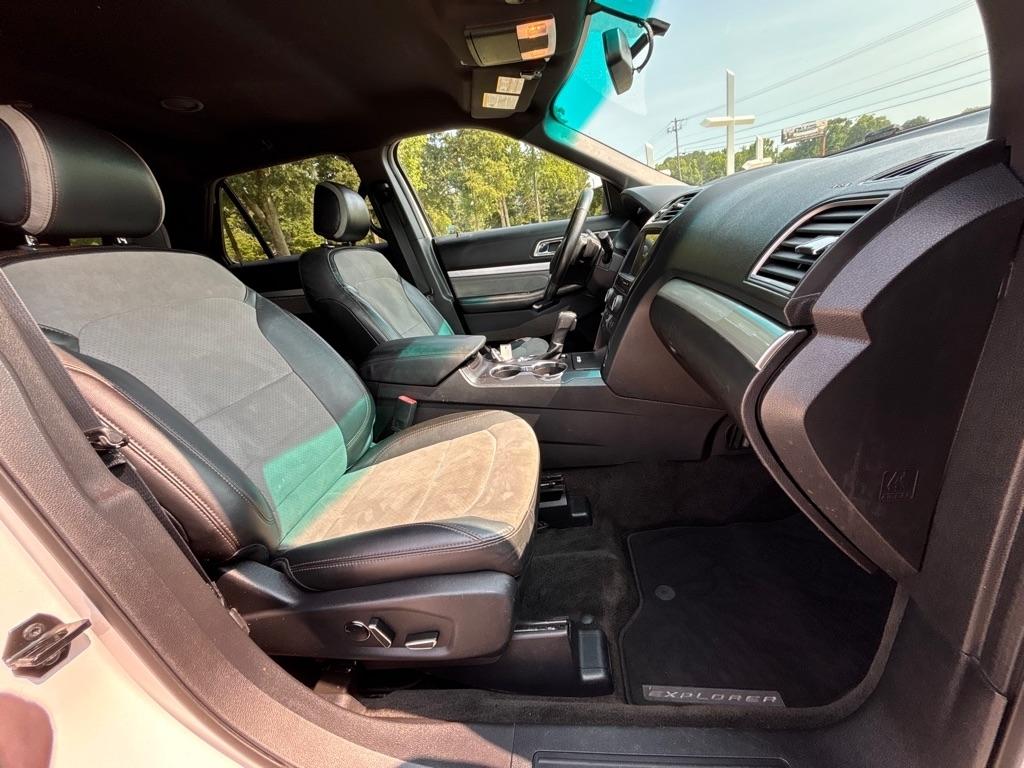 Ford Explorer XLT FWD 2017