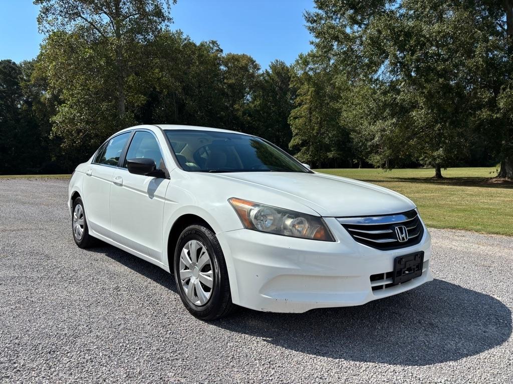 Honda Accord LX sedan AT 2012