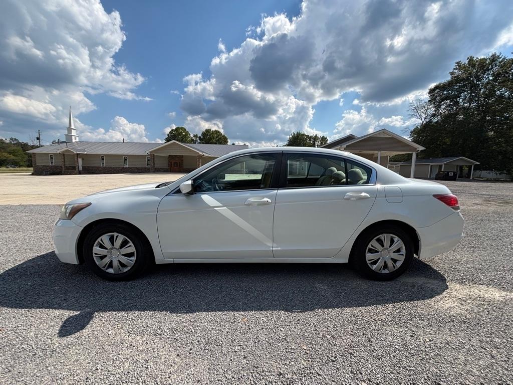 Honda Accord LX sedan AT 2012
