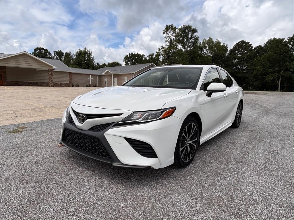 Toyota Camry SE 2018