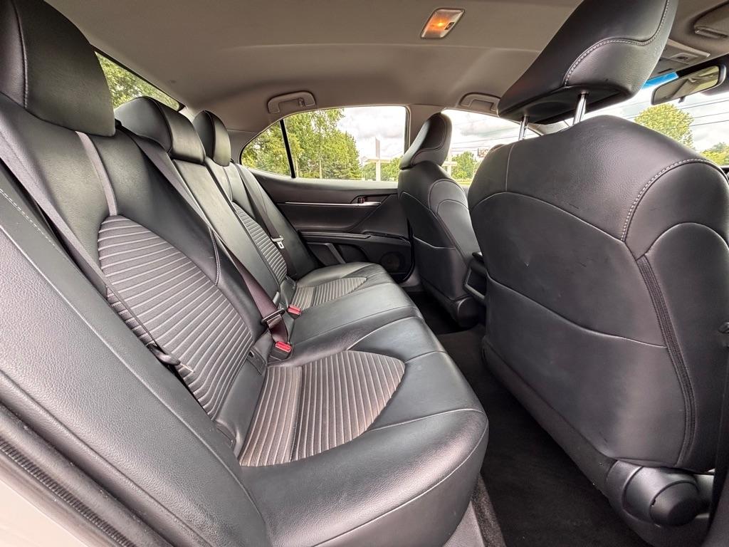 Toyota Camry SE 2018
