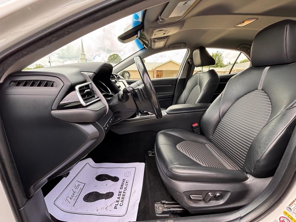Toyota Camry SE 2018