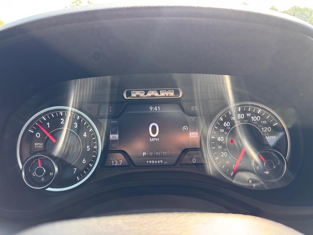 RAM 1500 Big Horn Crew Cab SWB 4WD 2019