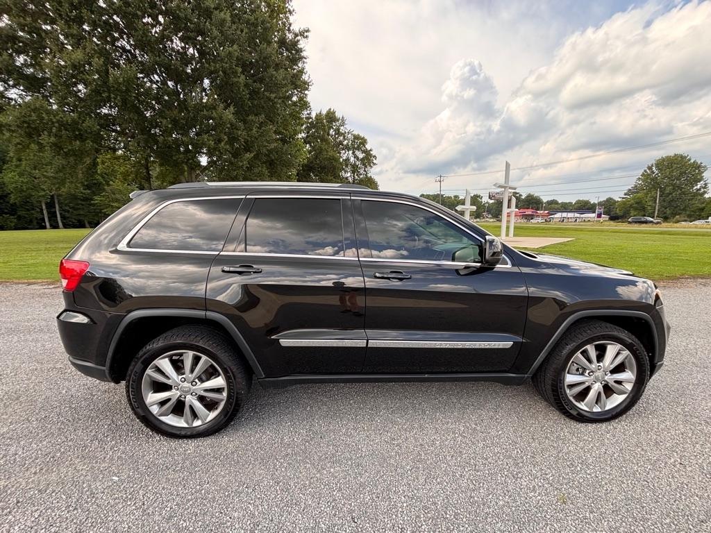 Jeep Grand Cherokee Laredo 2WD 2013