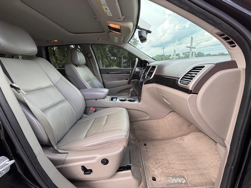 Jeep Grand Cherokee Laredo 2WD 2013
