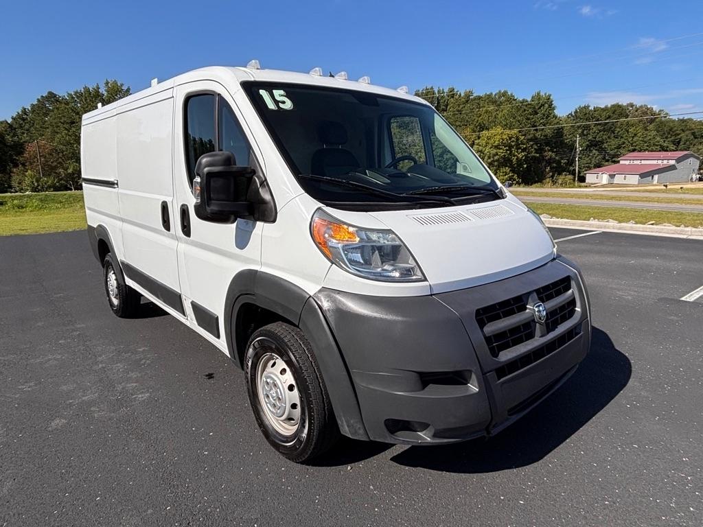 RAM Promaster 1500 Low Roof Tradesman 136-in. WB 2015