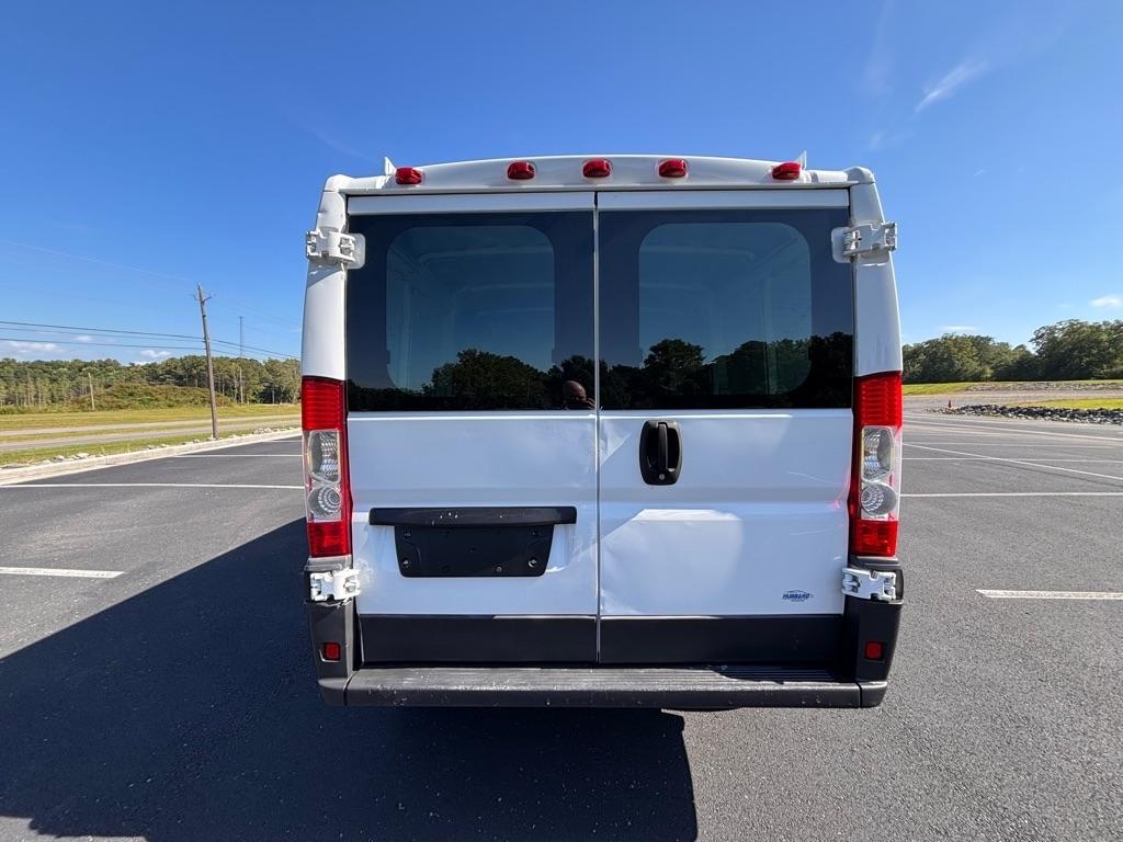 RAM Promaster 1500 Low Roof Tradesman 136-in. WB 2015