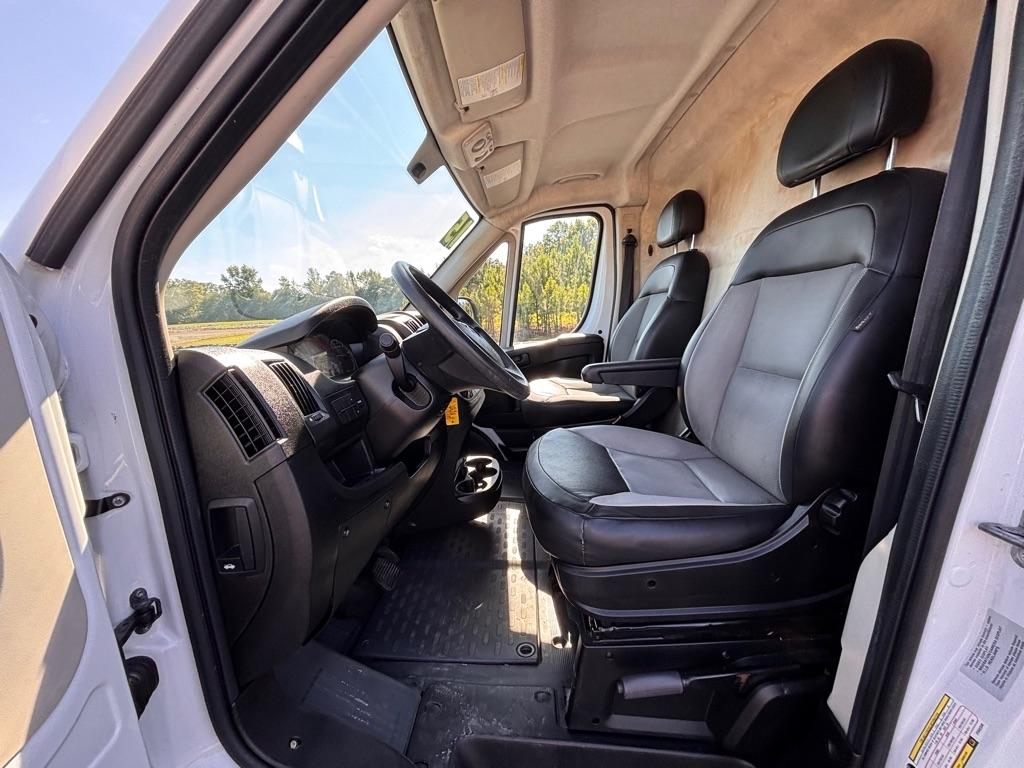 RAM Promaster 1500 Low Roof Tradesman 136-in. WB 2015
