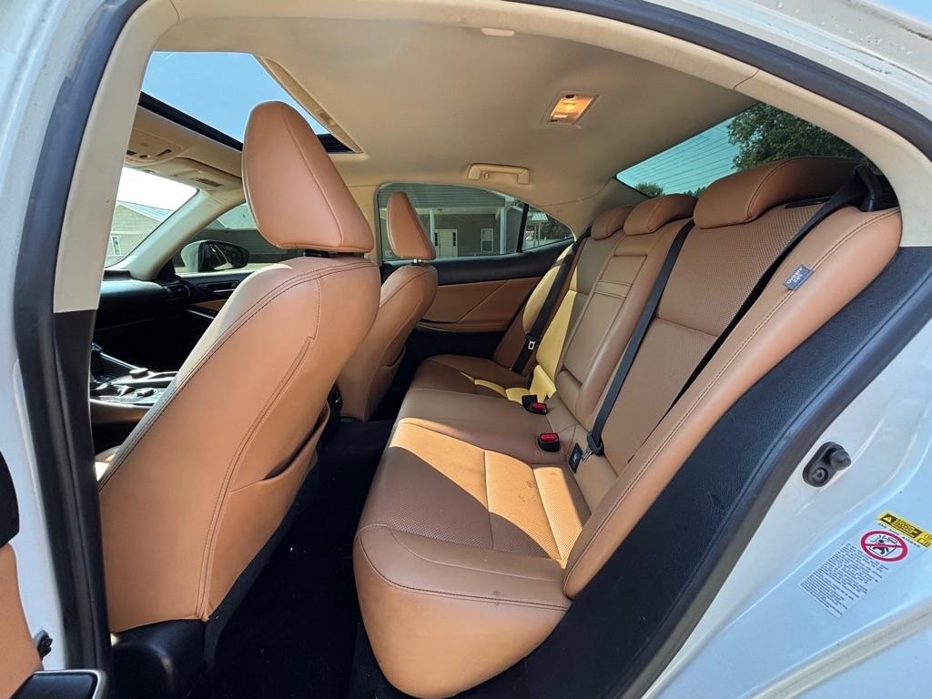 Lexus IS 250 RWD 2014