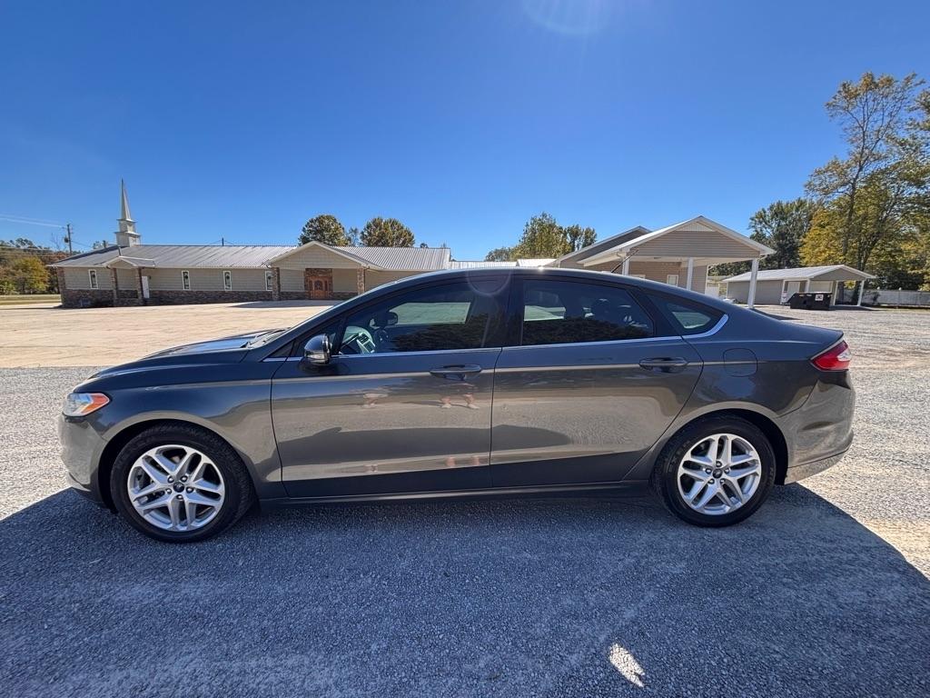 Ford Fusion SE 2016