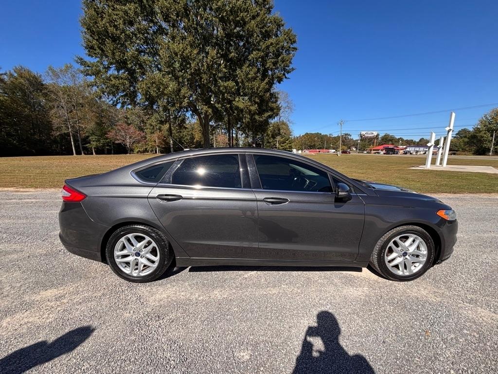 Ford Fusion SE 2016