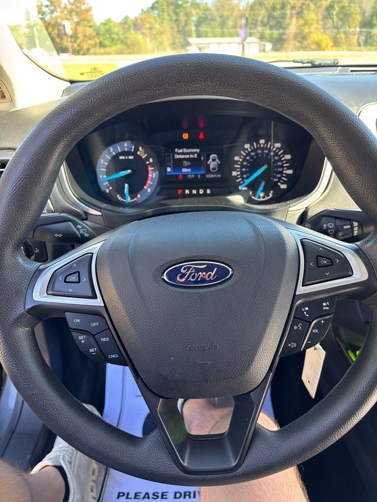 Ford Fusion SE 2016