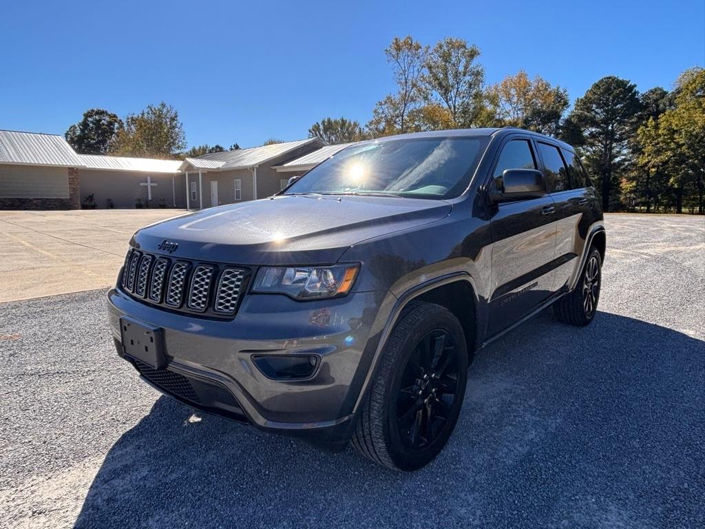 Jeep Grand Cherokee Laredo 2WD 2019