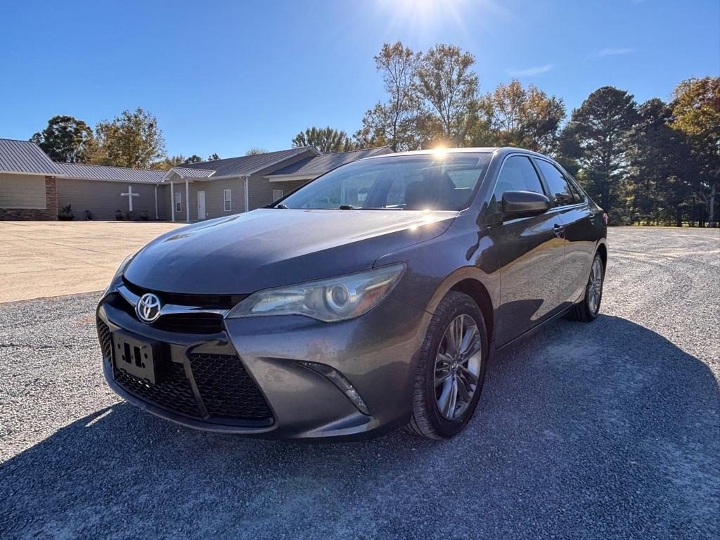 Toyota Camry SE 2015