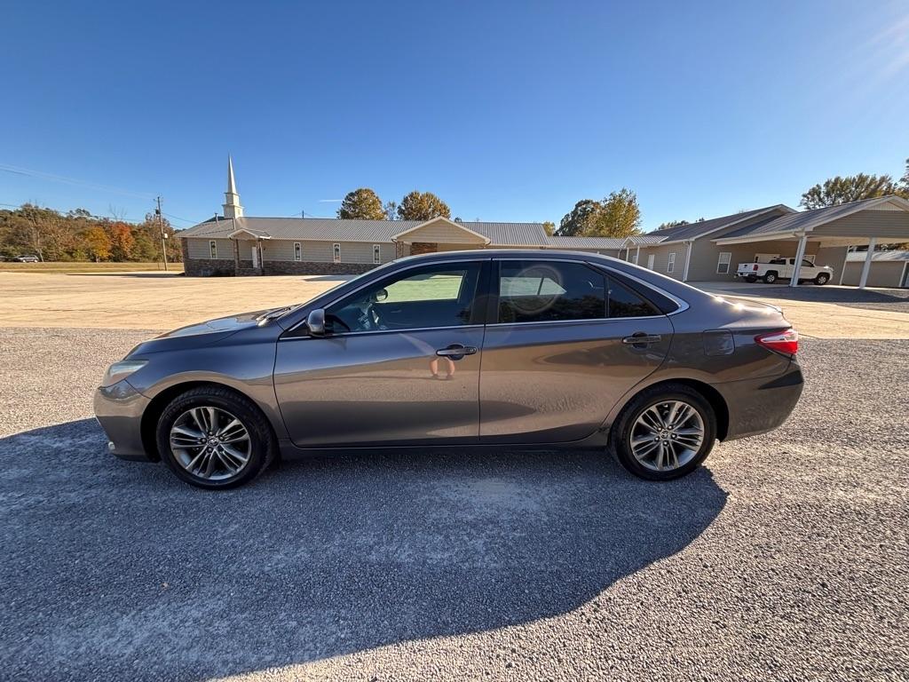Toyota Camry SE 2015