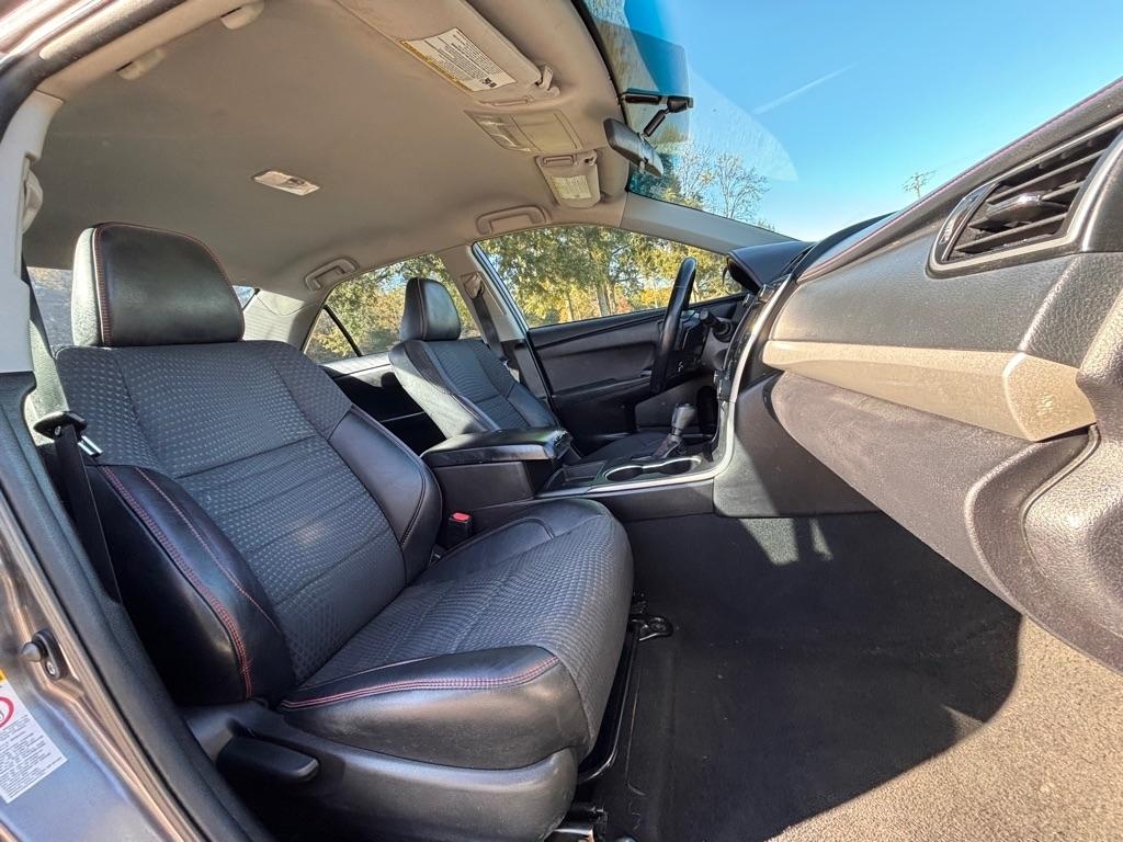 Toyota Camry SE 2015