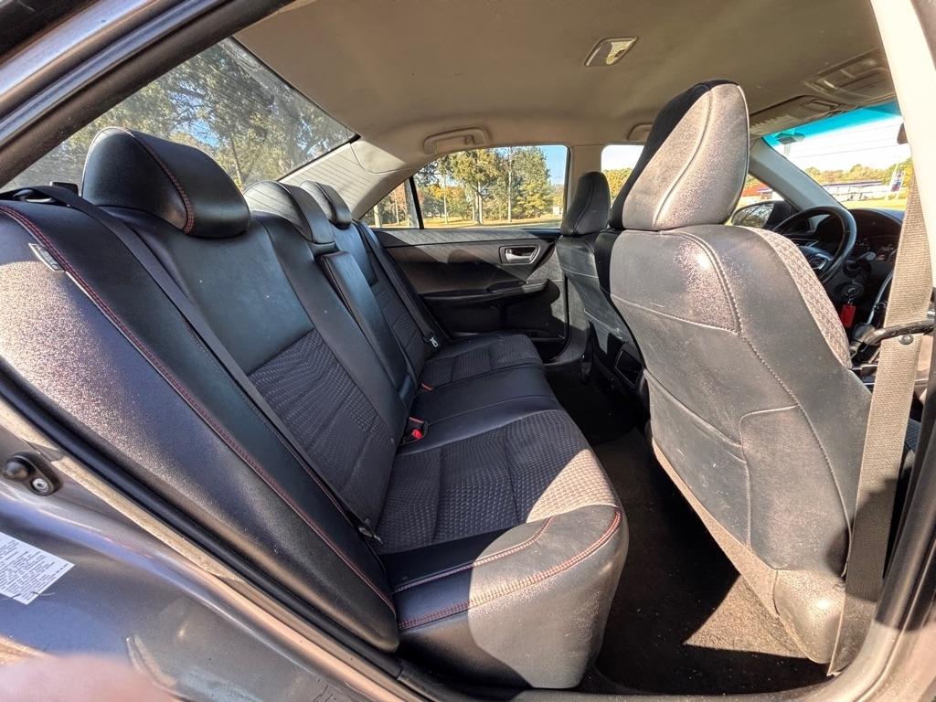 Toyota Camry SE 2015