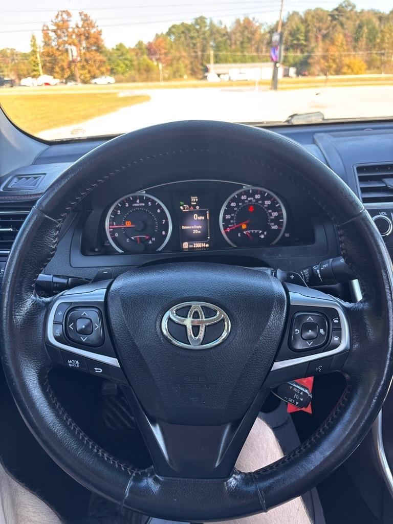 Toyota Camry SE 2015