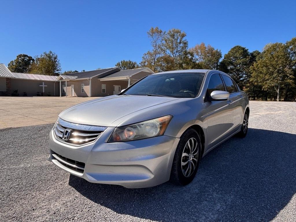 Honda Accord LX sedan AT 2012