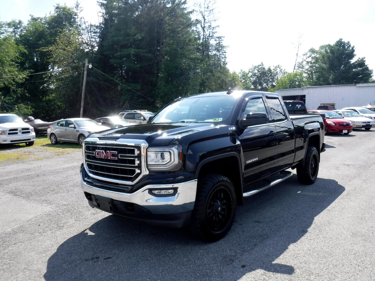 GMC Sierra 1500 4WD Double Cab 143.5" SLE 2016 GMC Sierra 1500 4WD Double Cab 143.5" SLE 2016