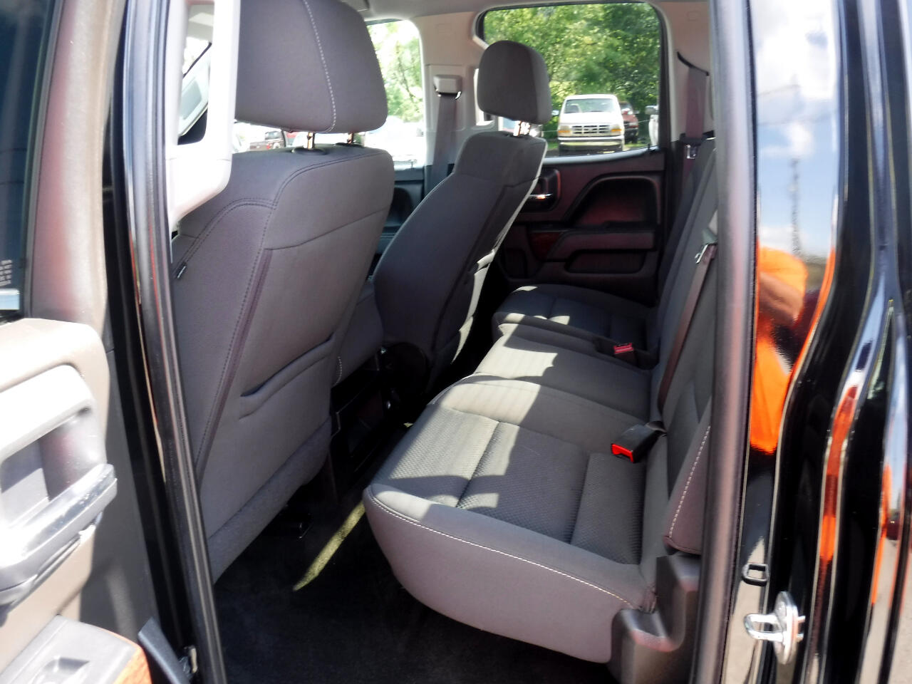 GMC Sierra 1500 4WD Double Cab 143.5" SLE 2016 GMC Sierra 1500 4WD Double Cab 143.5" SLE 2016
