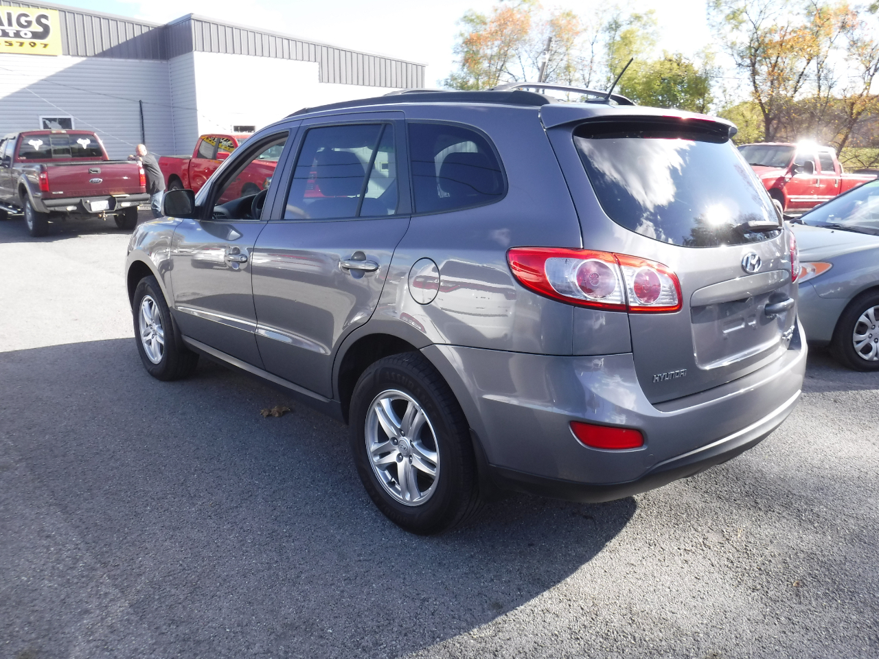 Hyundai Santa Fe AWD 4dr I4 Auto GLS 2010 Hyundai Santa Fe AWD 4dr I4 Auto GLS 2010