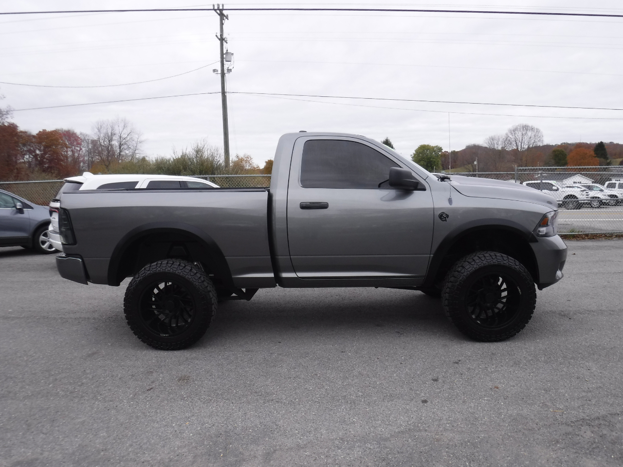 RAM 1500 4WD Reg Cab 120.5" Express 2012 RAM 1500 4WD Reg Cab 120.5" Express 2012