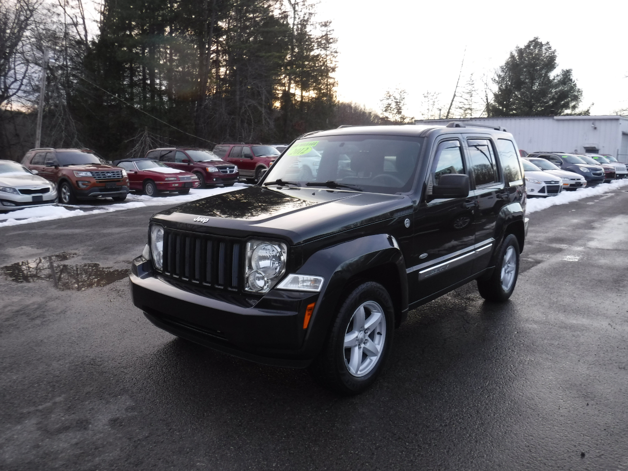 Jeep Liberty 4WD 4dr Sport Latitude 2012