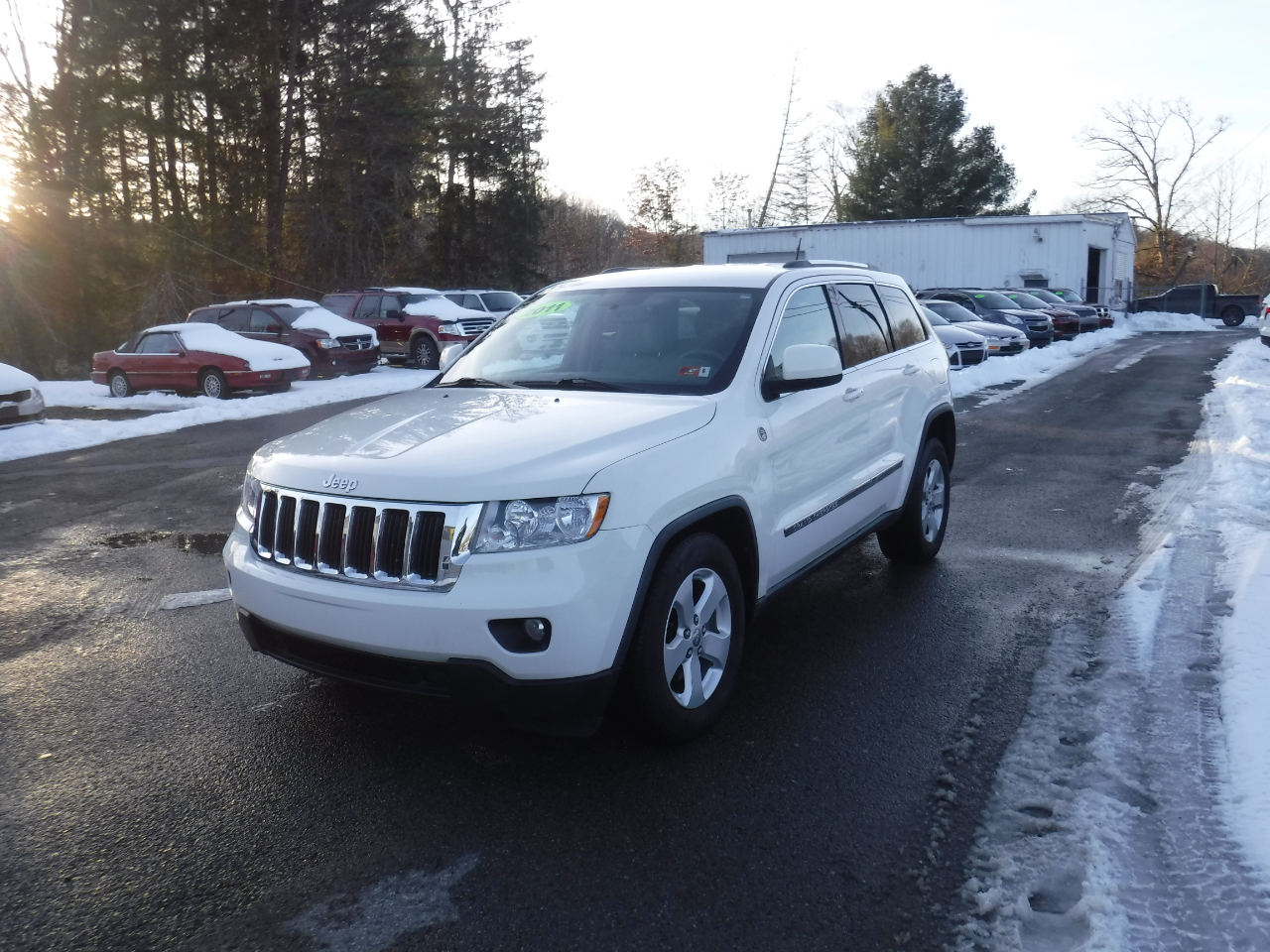 Jeep Grand Cherokee 4WD 4dr Laredo 2011