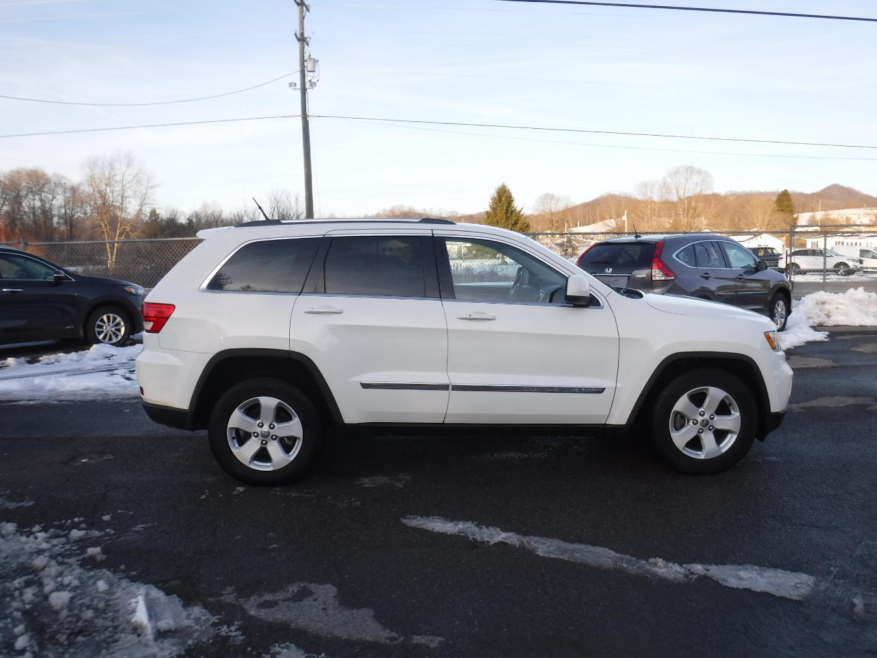 Jeep Grand Cherokee 4WD 4dr Laredo 2011