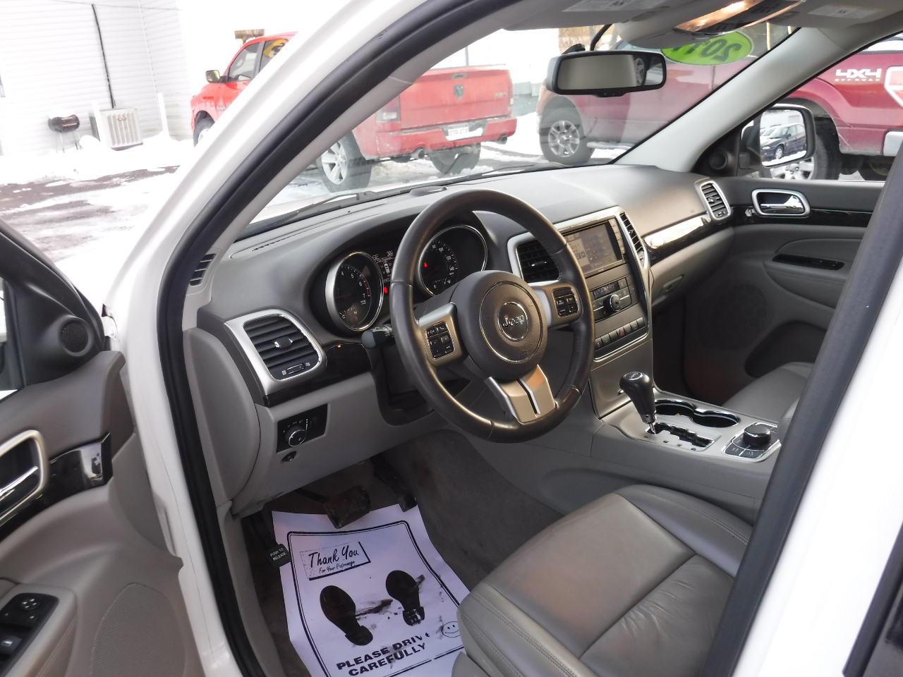 Jeep Grand Cherokee 4WD 4dr Laredo 2011