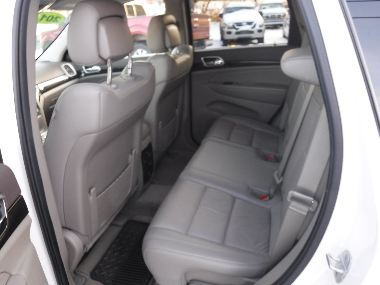 Jeep Grand Cherokee 4WD 4dr Laredo 2011